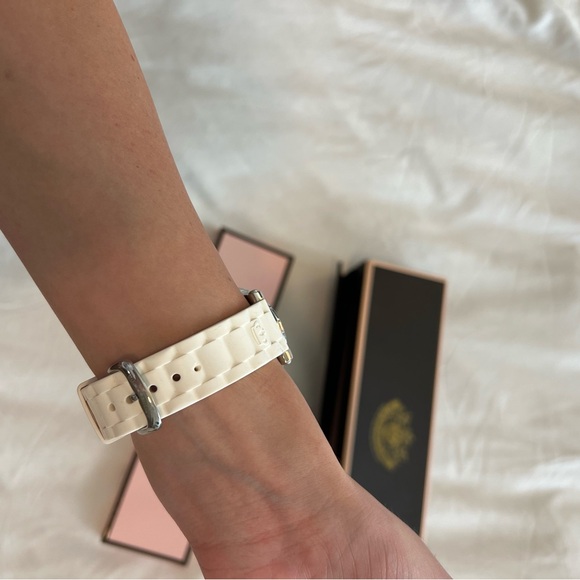 Juicy Couture 38 mm Womens Watch JC.29.3.14.0093.4. With box - Picture 9 of 16